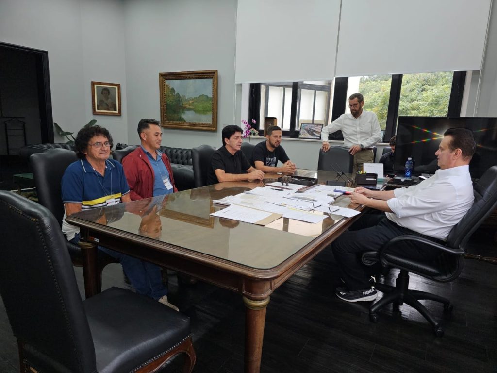 Lideranças políticas de Biritiba Mirim celebram avanços no Programa de Iluminação Pública em Led