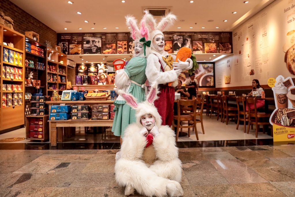 Toca do Coelho Encanta Crianças no Mogi Shopping