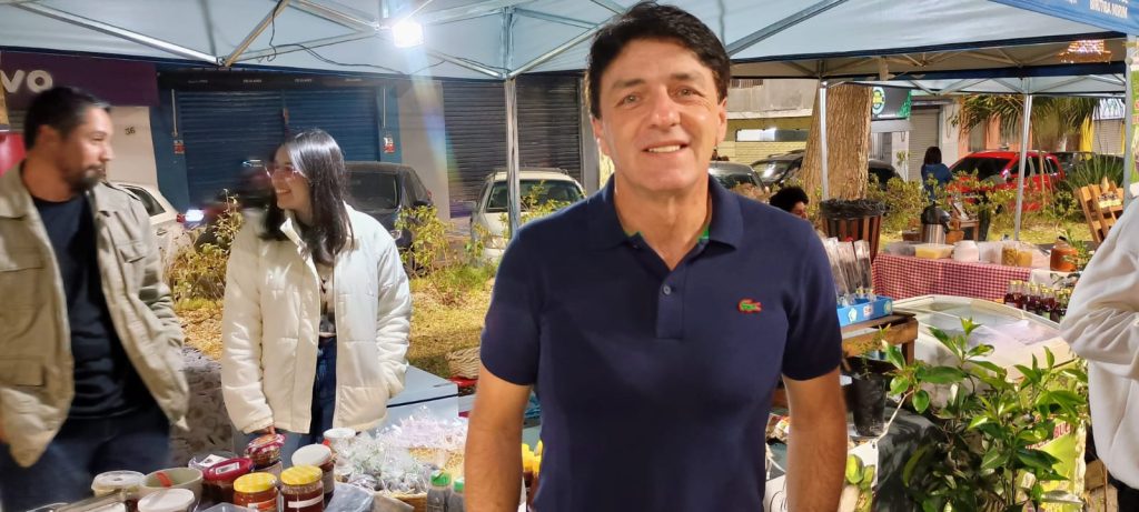 Prefeito Inho na Festa Junina do Cambuci em Biritiba Mirim. Foto: Dimas Duarte