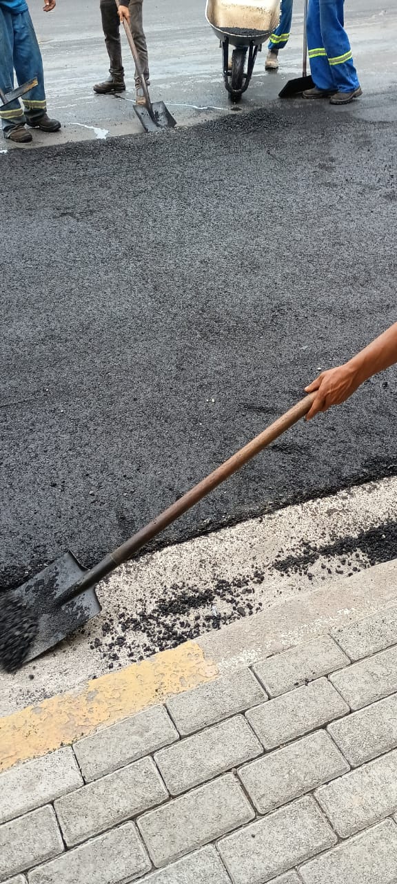 Obras de Recapeamento na Avenida Ferdinando Jungers em Biritiba Mirim. Foto: Dimas Duarte