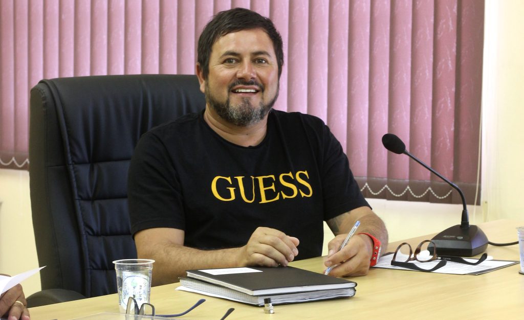 Vereador Emerson em Sessão na Câmara Municipal. Foto: Diarioesp.com.br