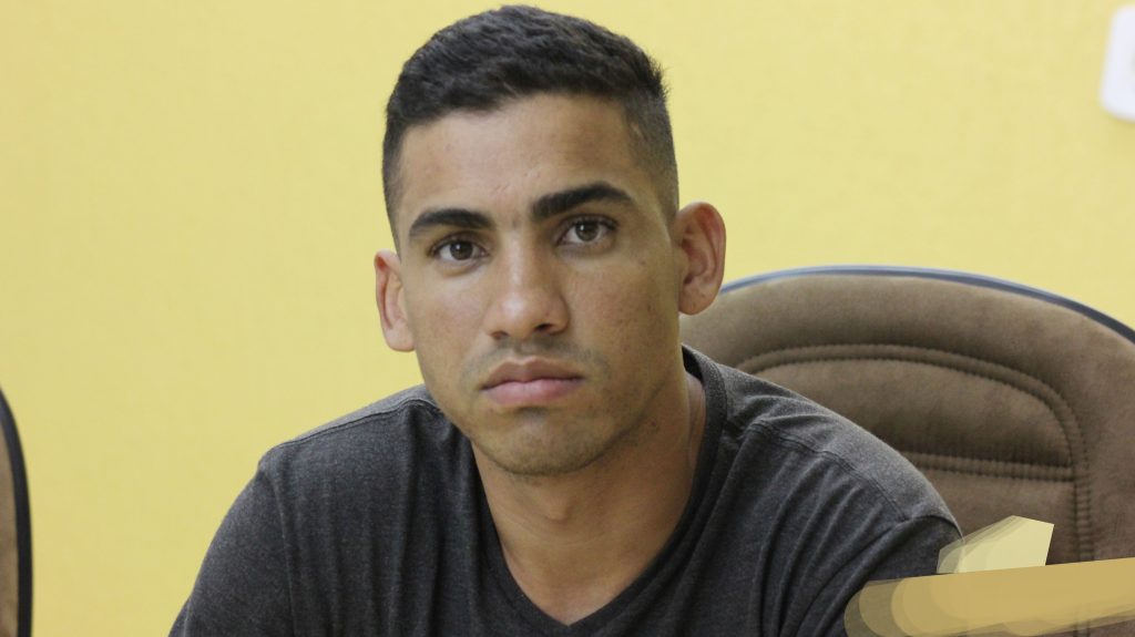 Vereador Luiz Paulo Mostra Diploma Autêntico e Se Defende de Acusações. Foto: Diário do Estado de São Paulo