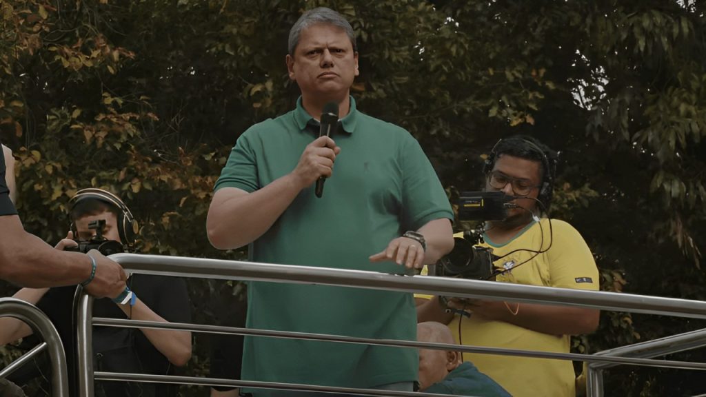 Governador Tarcísio Defende Anistia a Envolvidos no 8 de Janeiro em Ato na Paulista