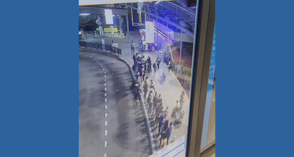 Explosão assusta passageiros no Terminal Pinheiros; GATE isola área por suspeita de novo artefato. Foto: Reprodução