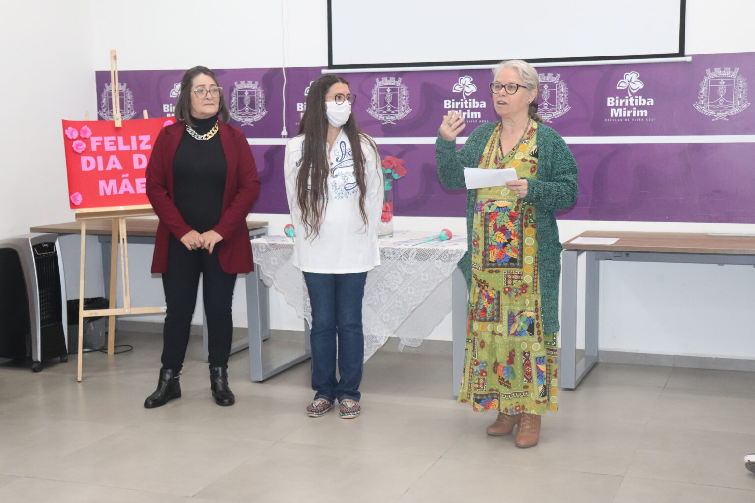 Prefeitura promove manhã especial sobre maternidade com mulheres do PAIF em homenagem ao Dia das Mães. Foto: PMBM