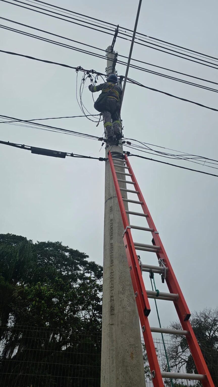 Nova iluminação com LED traz mais segurança à Rodovia Alfredo Rolim de Moura, em Biritiba Mirim. Foto: PMBM